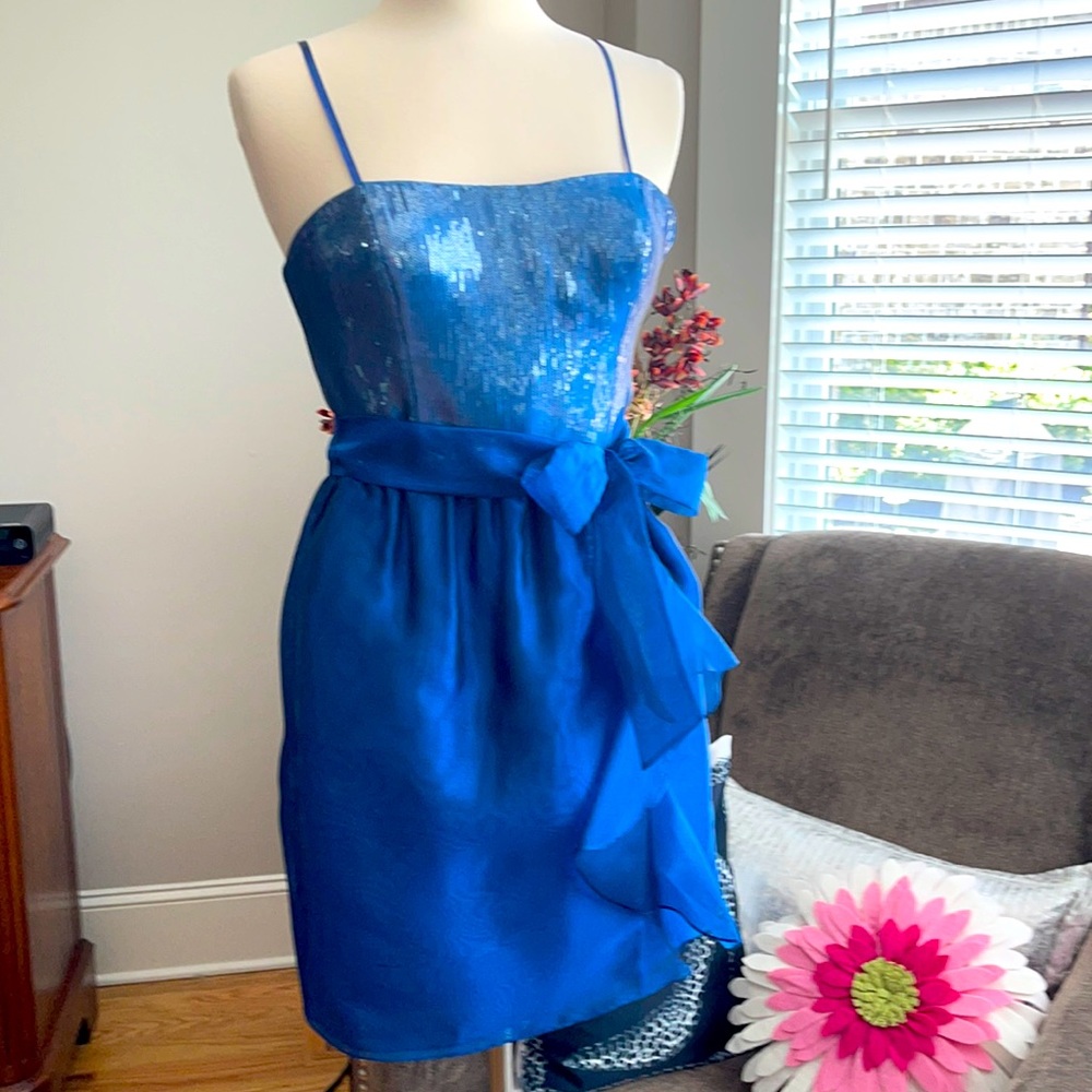 Aidan Mattox beautiful blue cocktail dress with sequins NWOT